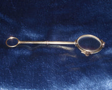 Load image into Gallery viewer, Lorgnette