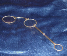 Load image into Gallery viewer, Lorgnette
